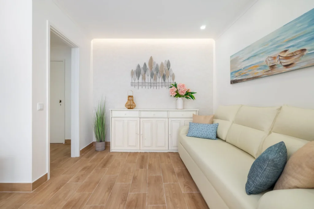 Charming Beach House 216 T1